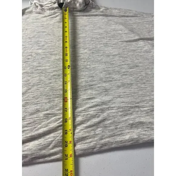 Tahari Oversized Hoodie Short Sleeved Womens - Picture 7 of 8